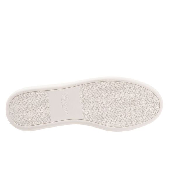 Trotters Womens Adore Silver Shoes (NWT) - Picture 6 of 7